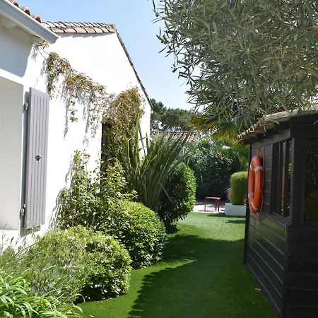 Alize Grande Maison Avec Piscine Chauffee Feriehus Rivedoux-Plage