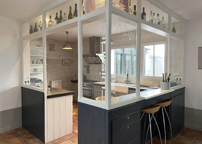 Alize Grande Maison Avec Piscine Chauffee 度假居